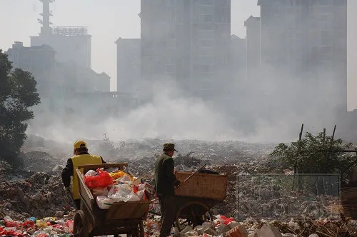 2025年中国塑料垃圾产量将达1700万吨! 塑料垃圾处理方式有哪些?  第3张