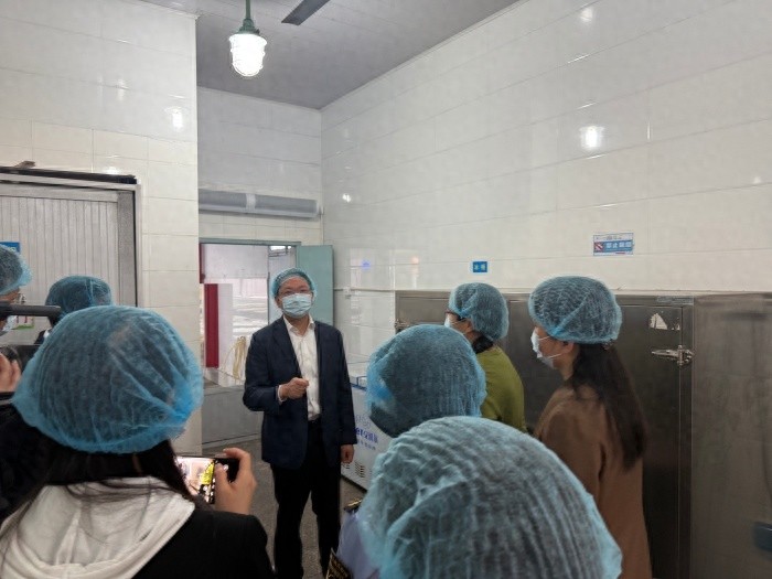 4月25日区长带队检查校园餐，食品安全如何保障？