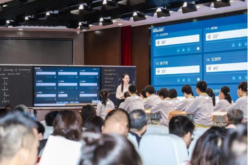 85届中国教育装备展AI赋能基础教育,有多精彩?你绝对想不到 第3张 85届中国教育装备展AI赋能基础教育,有多精彩?你绝对想不到 第3张