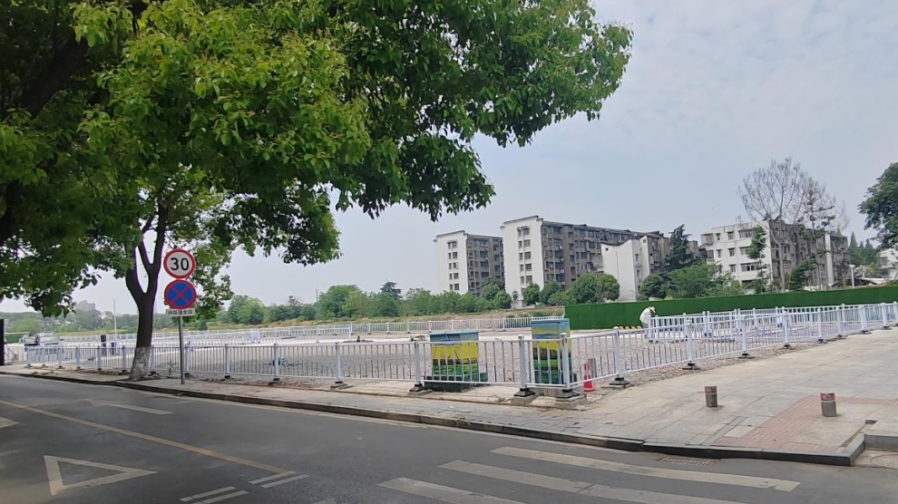 城市围挡围而不建问题严重？东城街道妙招破解  第6张