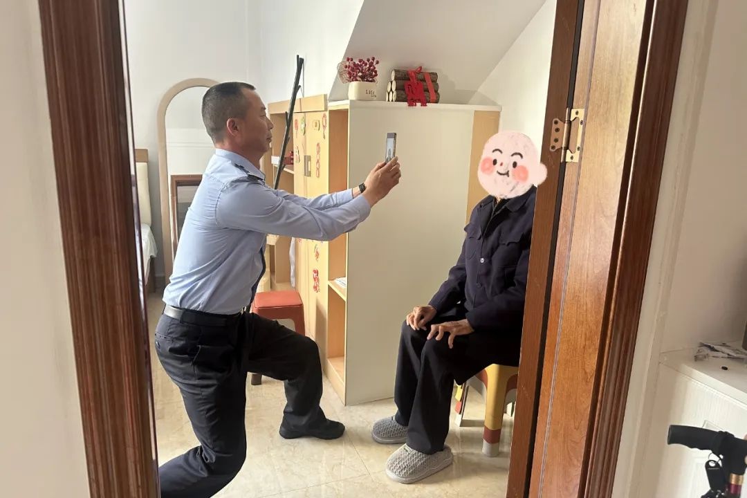 老人身份证丢失无法前往派出所办理？田园派出所民警这样做  第2张