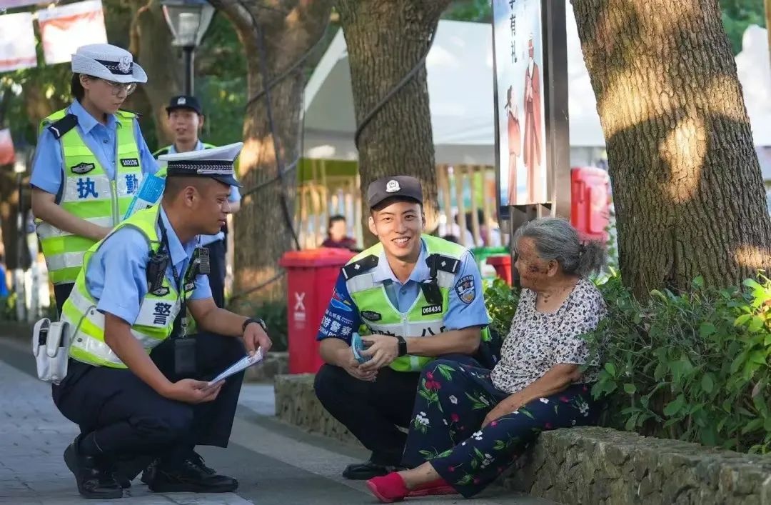 1999年11月出生的他，竟成了展茅派出所民警？背后故事惊人  第5张