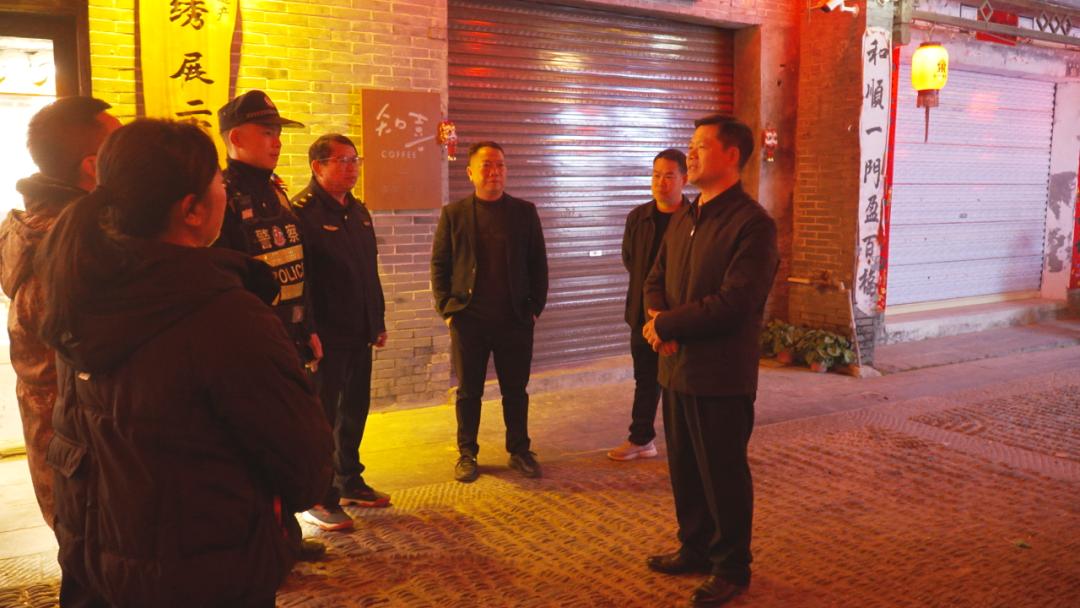 除夕夜县长亲自督导，烟花爆竹禁燃禁放为何如此重要？  第3张