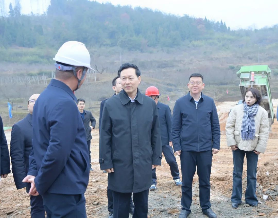 市长除夕慰问一线工作人员!背后有何深意?  第2张