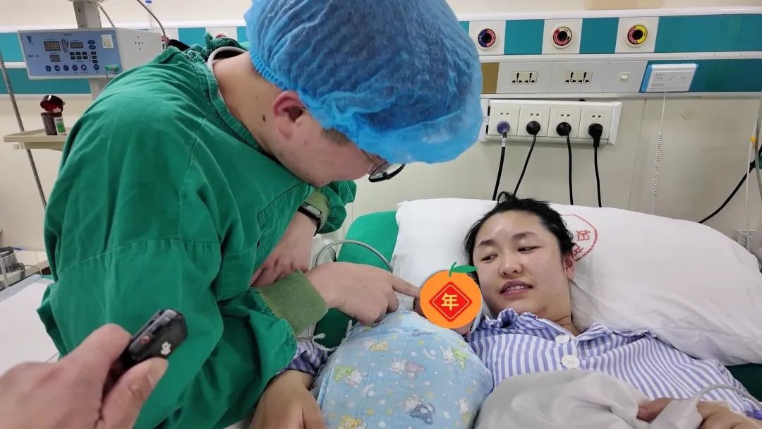 蛇年新春第一声啼哭！红房子医院迎来3360克男宝宝，名字寓意深远的背后有何故事？  第2张