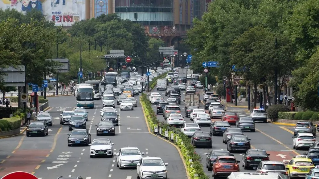 2025年沪汽车以旧换新补贴来啦！国补2万市补1.5万你知道吗？