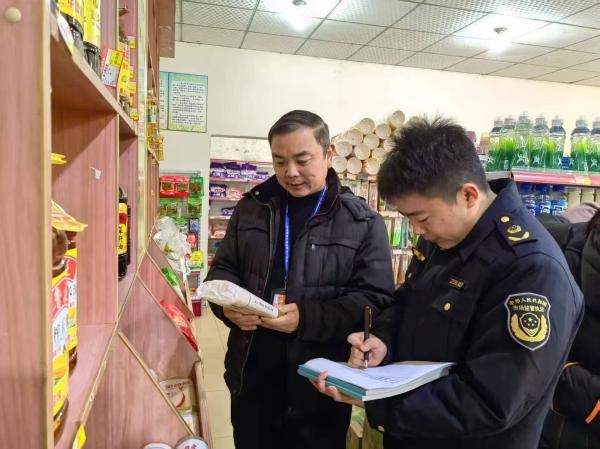 春节前夕市局突击检查！市场安全如何保障?除夕检查全知道!  第2张
