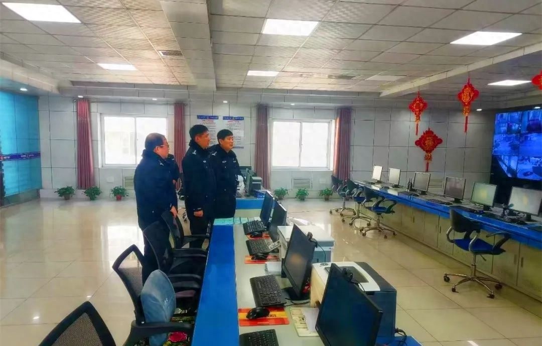 原平市交警春节坚守岗位!大年初一他们都做了啥? 第1张 原平市交警春节坚守岗位!大年初一他们都做了啥? 第1张