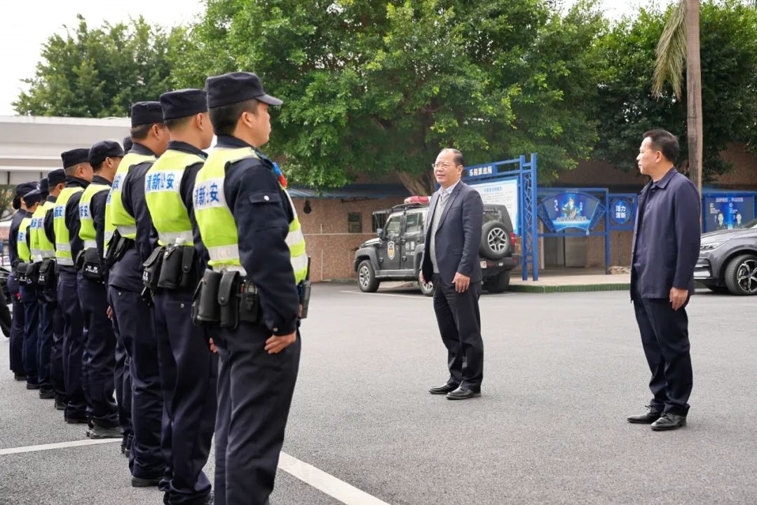 区委书记大年初一慰问坚守岗位者：背后有何深意？  第3张