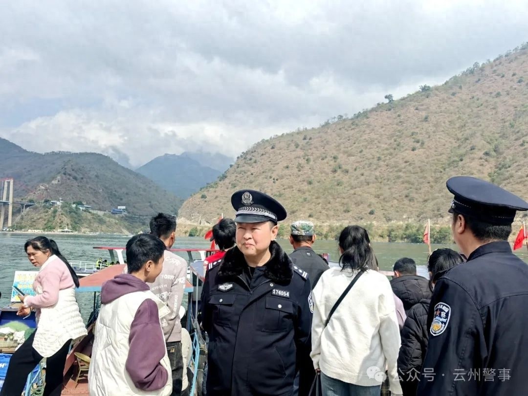云县公安民辅警春节坚守岗位：背后的动力是什么？