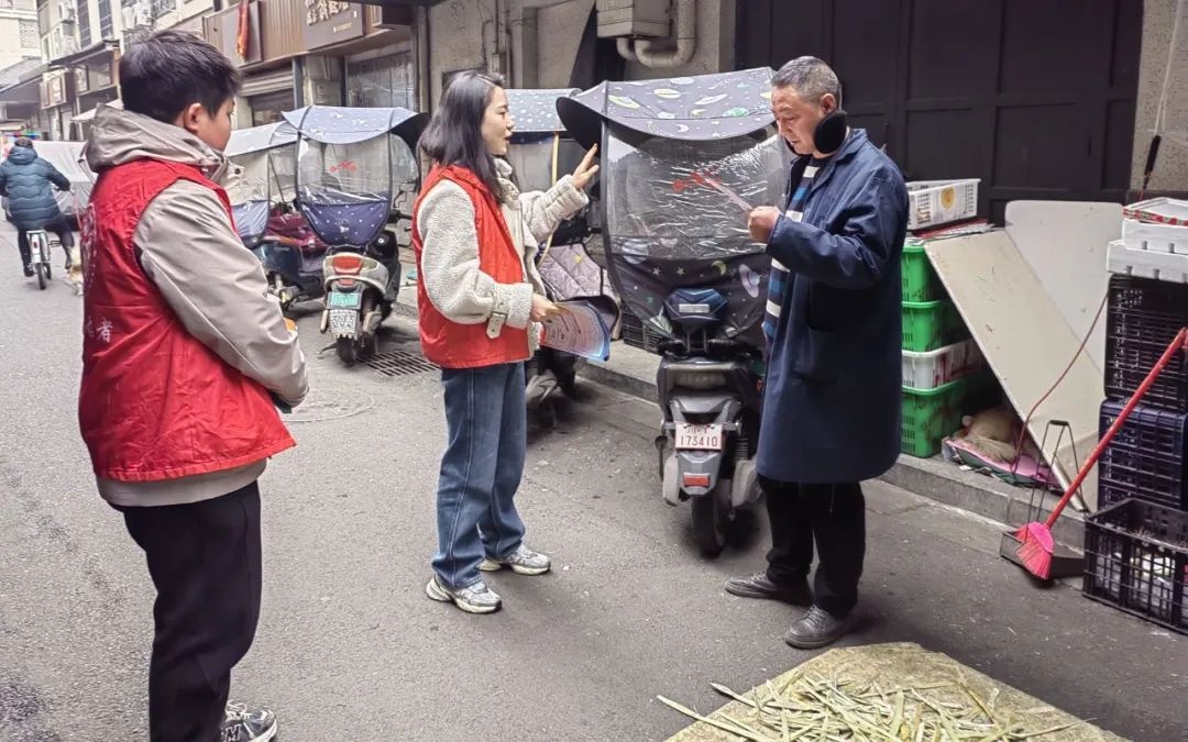 名山区消防大队守护安全!电动自行车专项整治做了啥?  第2张