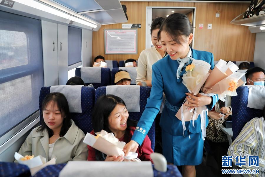 震撼！中老铁路迎第5000万名旅客，你想知道背后的意义吗？  第3张