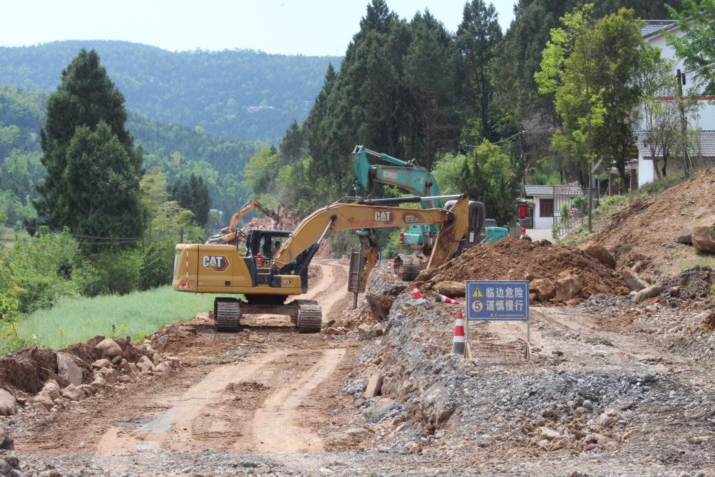 五一临近！昭化区交通项目建设热火朝天，能如期完工？  第3张