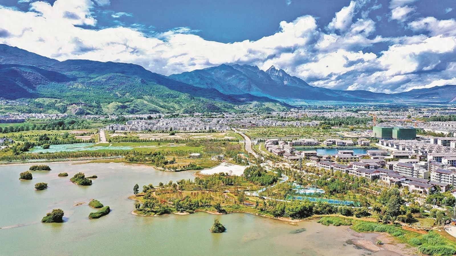 从旅游胜地到旅居天堂，丽江凭啥让游客慢下来、住下来、留下来？
