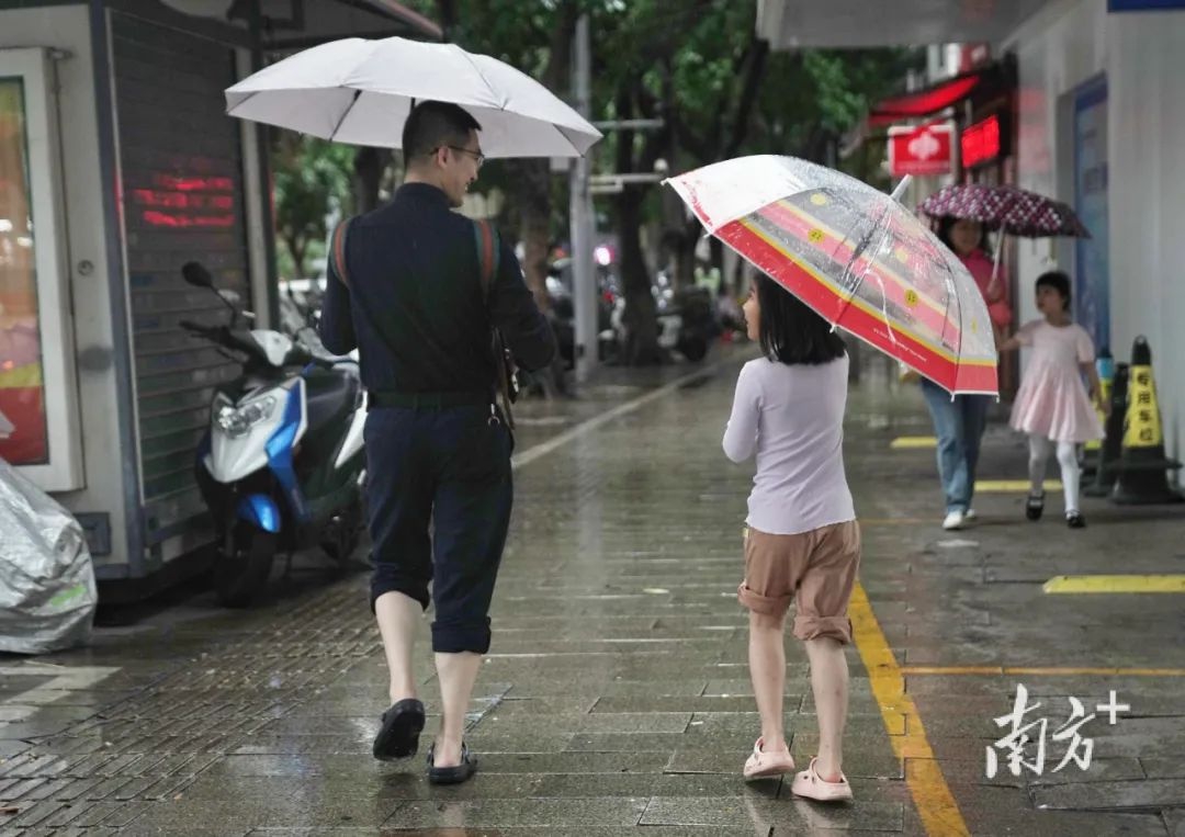 五一假期将至！广东天气突变，暴雨雷雨大风随机掉落？出门必看  第2张