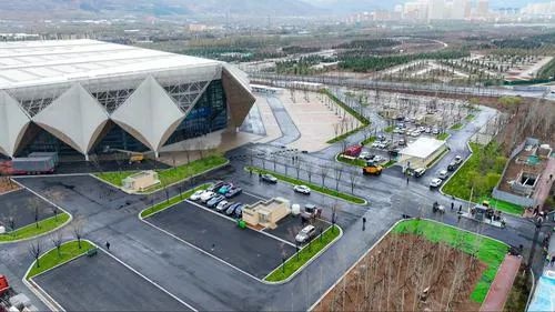 历时六年下月展翅！五一试运营的新青海国际会展中心啥样？  第2张