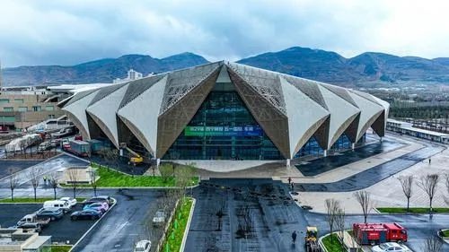 历时六年下月展翅！五一试运营的新青海国际会展中心啥样？  第4张