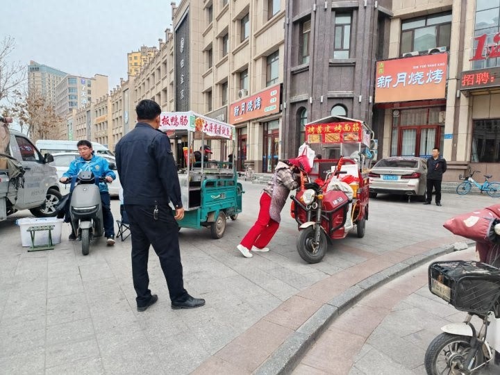 五一小长假前夕！甘州区城管局凭啥大力整治违规占道？