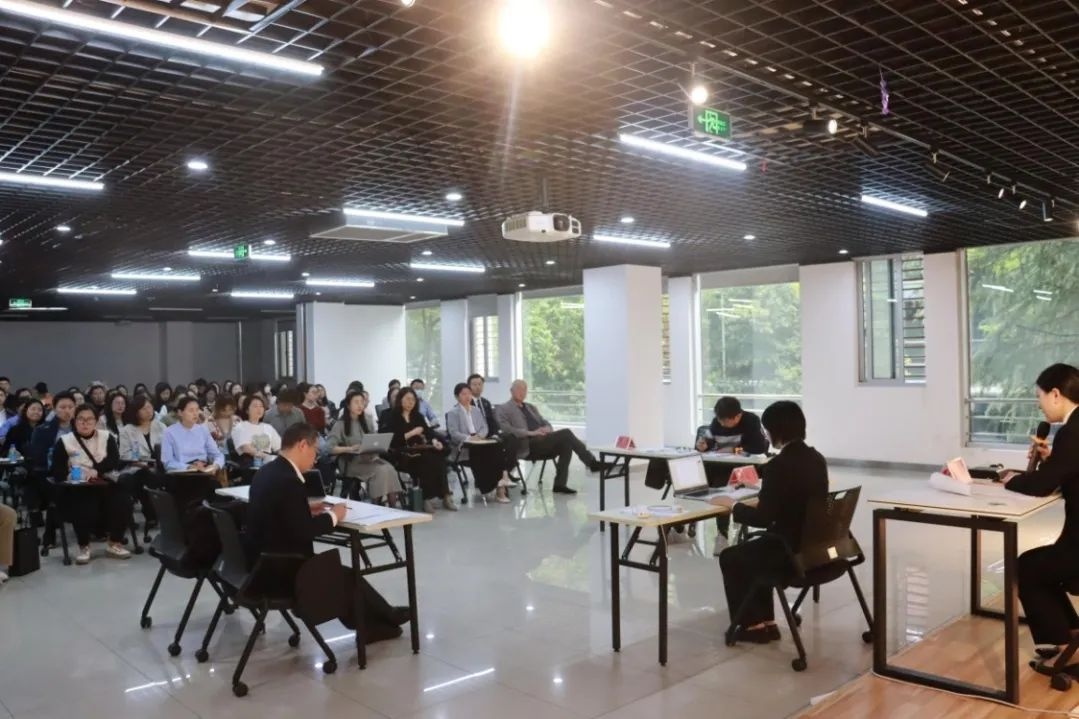 五一劳动节将至！园区法院东沙湖法庭凭啥给企业劳动者送法治礼物？  第4张