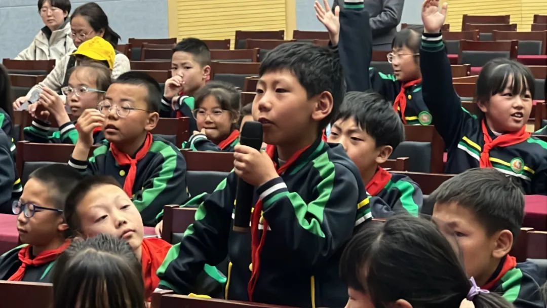 4月27日这场科普讲座有多震撼？150名学生及40万观众共赴珠峰探险之旅  第4张