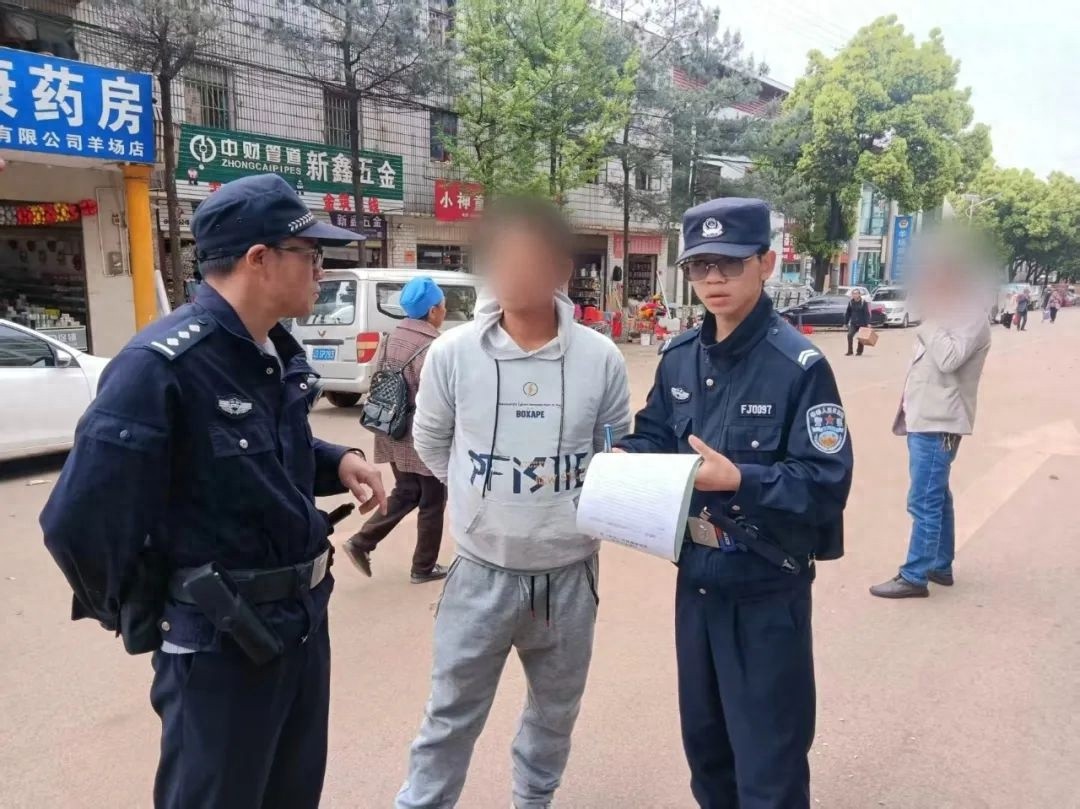 半年没消息！千里寻子波折重重，警察能否帮父亲找到儿子？