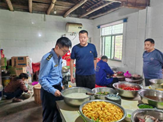 石鼓镇铜梁村四季村晚活动，食品安全等检查如何保障权益？
