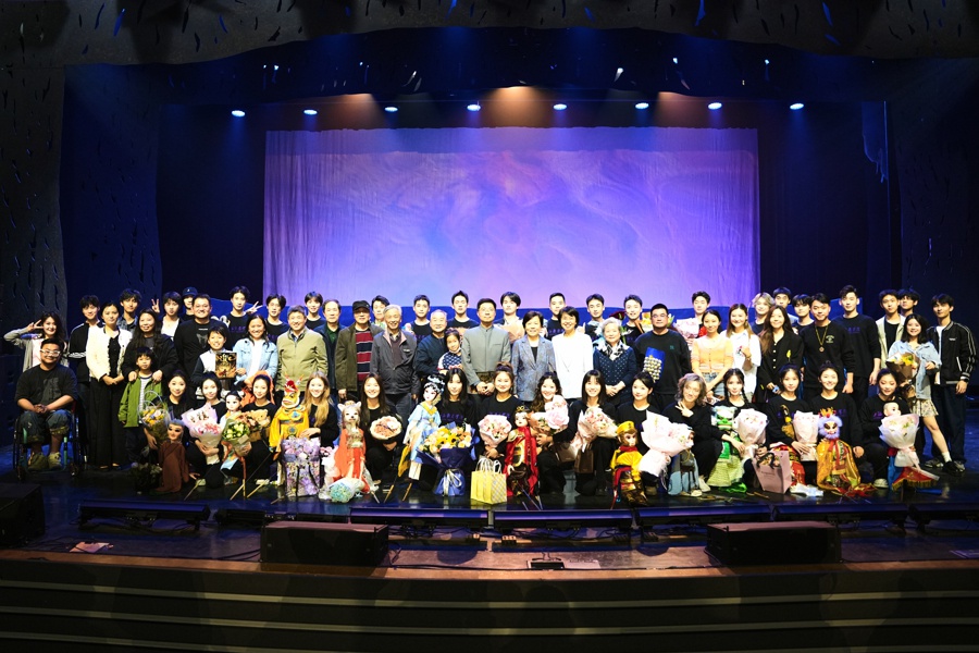 上海戏剧学院毕业大戏红孩儿：82分钟演绎31个木偶角色？燃爆了  第3张