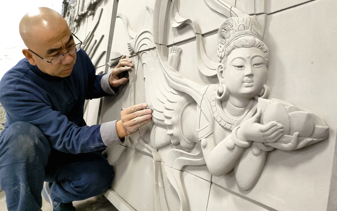 劳动创造幸福！环卫工人与建筑工人如何书写城市传奇？  第10张
