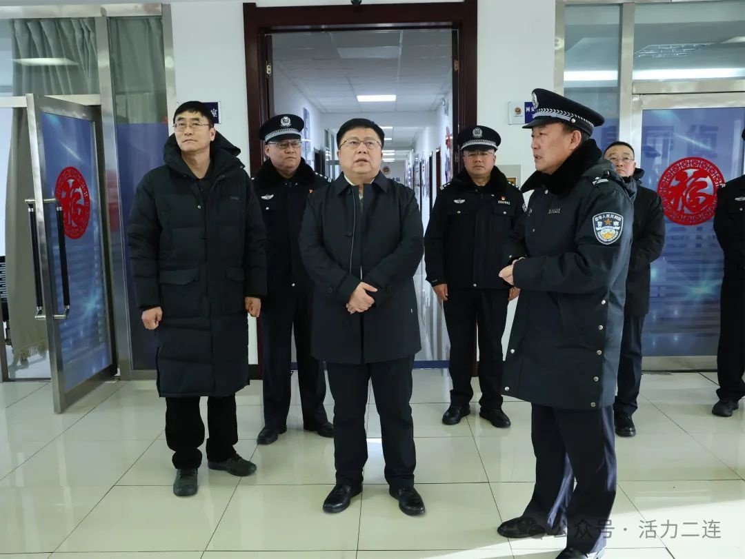 除夕慰问一线职工！市委书记这一行凸显哪些价值？  第4张