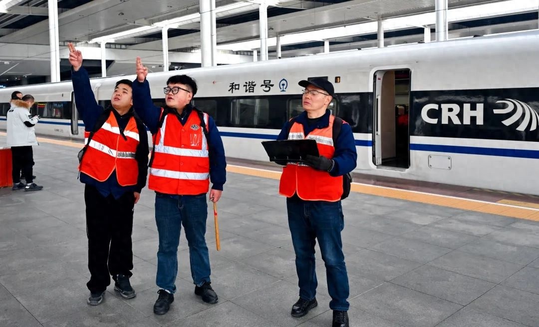 春节团圆时，谁在默默守护我们的归途？揭秘贵阳房建公寓段的坚守故事  第1张