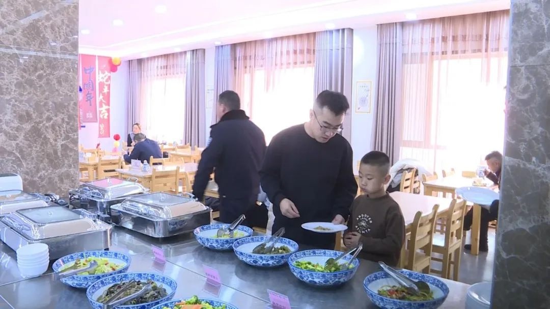 春节市区就餐不用愁！敦煌市直机关食堂假日不打烊？  第2张