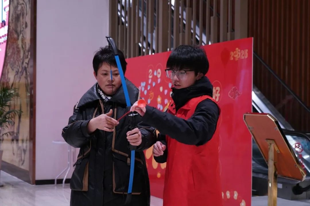 春节万家团圆时，谁在默默守护我们的平安？揭秘警色依旧的坚守故事  第13张