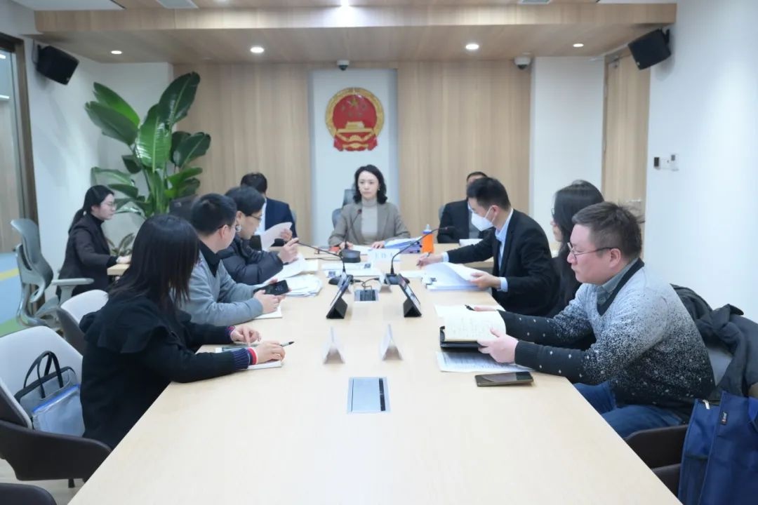 徐汇区司法局如何通过‘复议听证+’模式提升审理质效？揭秘智慧听证室的创新实践  第3张