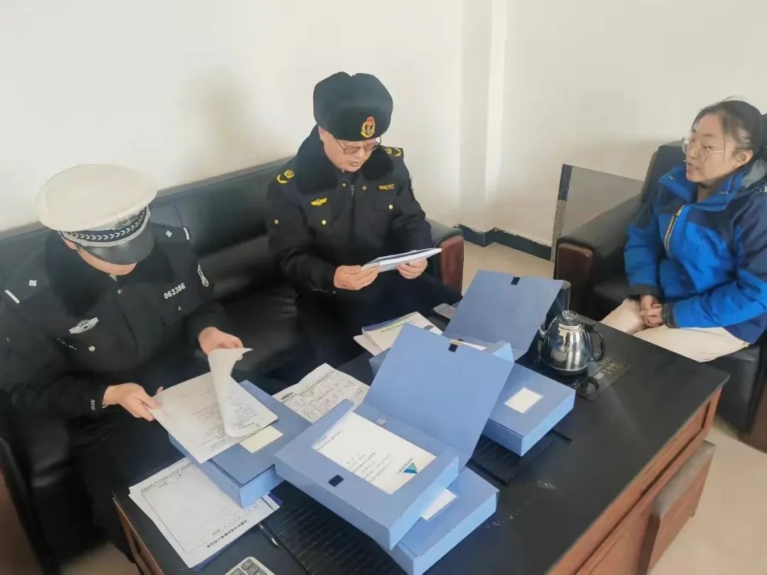 春节期间让胡路交警大队行动保障出行安全，你知道都做了啥?!  第3张