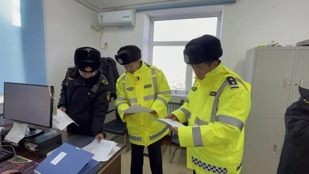春节期间让胡路交警大队行动保障出行安全，你知道都做了啥?!  第4张