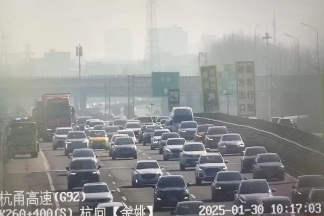 大年初二交通堵爆了！景区周边如何顺畅出行?  第6张