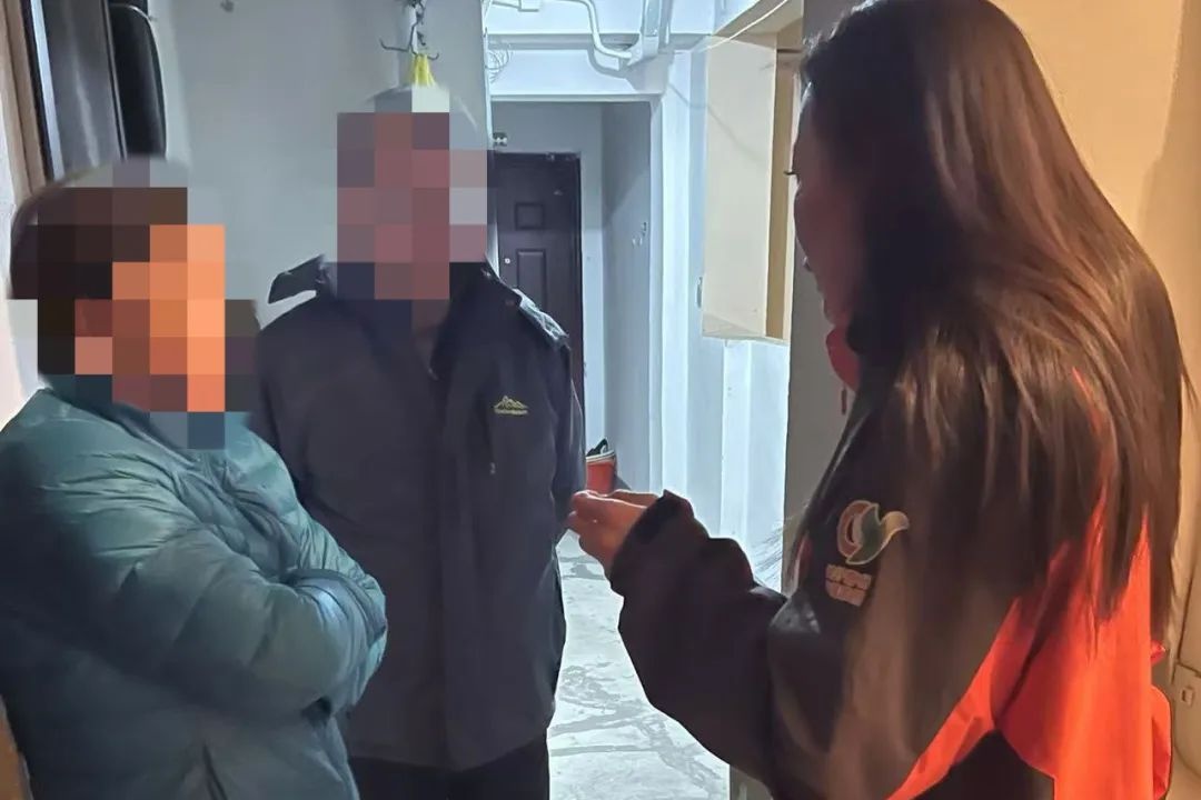 曹杨新村街道节日检查！领导四不两直，保障社区安全？  第11张