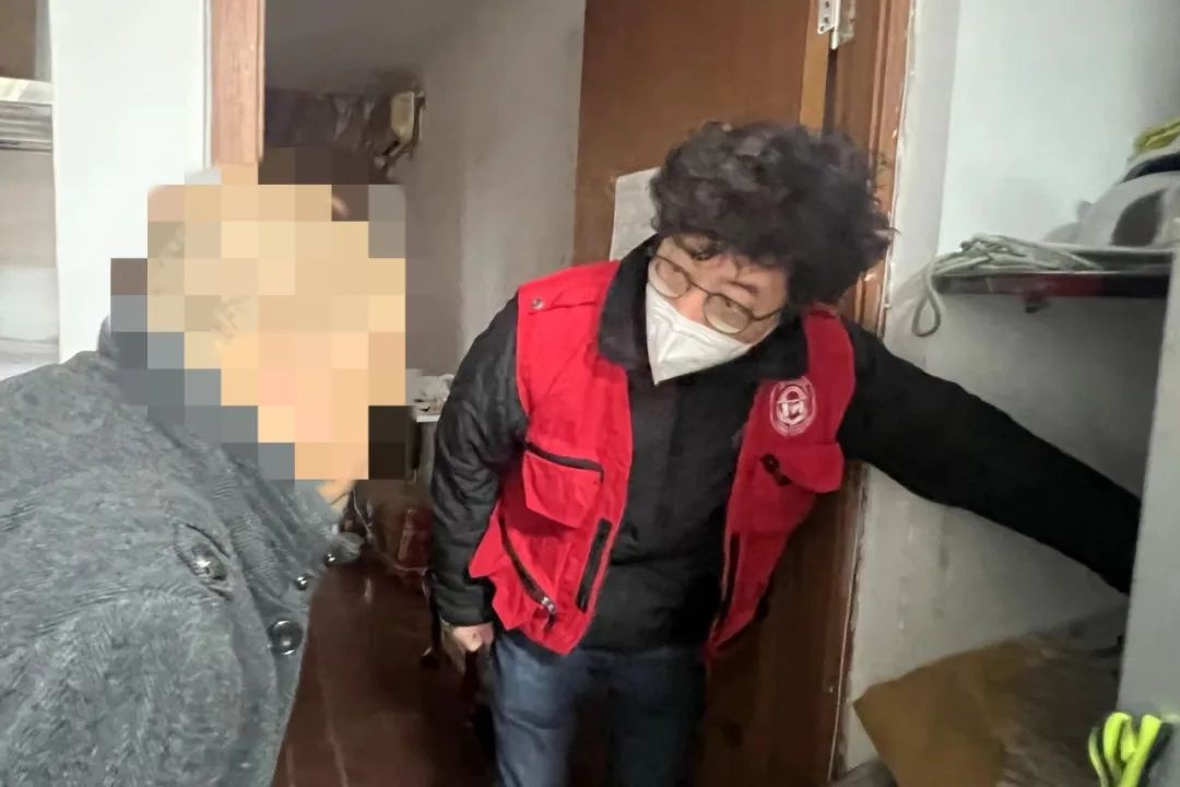 曹杨新村街道节日检查！领导四不两直，保障社区安全？  第8张