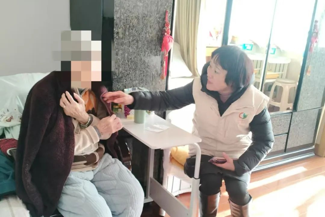 曹杨新村街道节日检查！领导四不两直，保障社区安全？  第10张