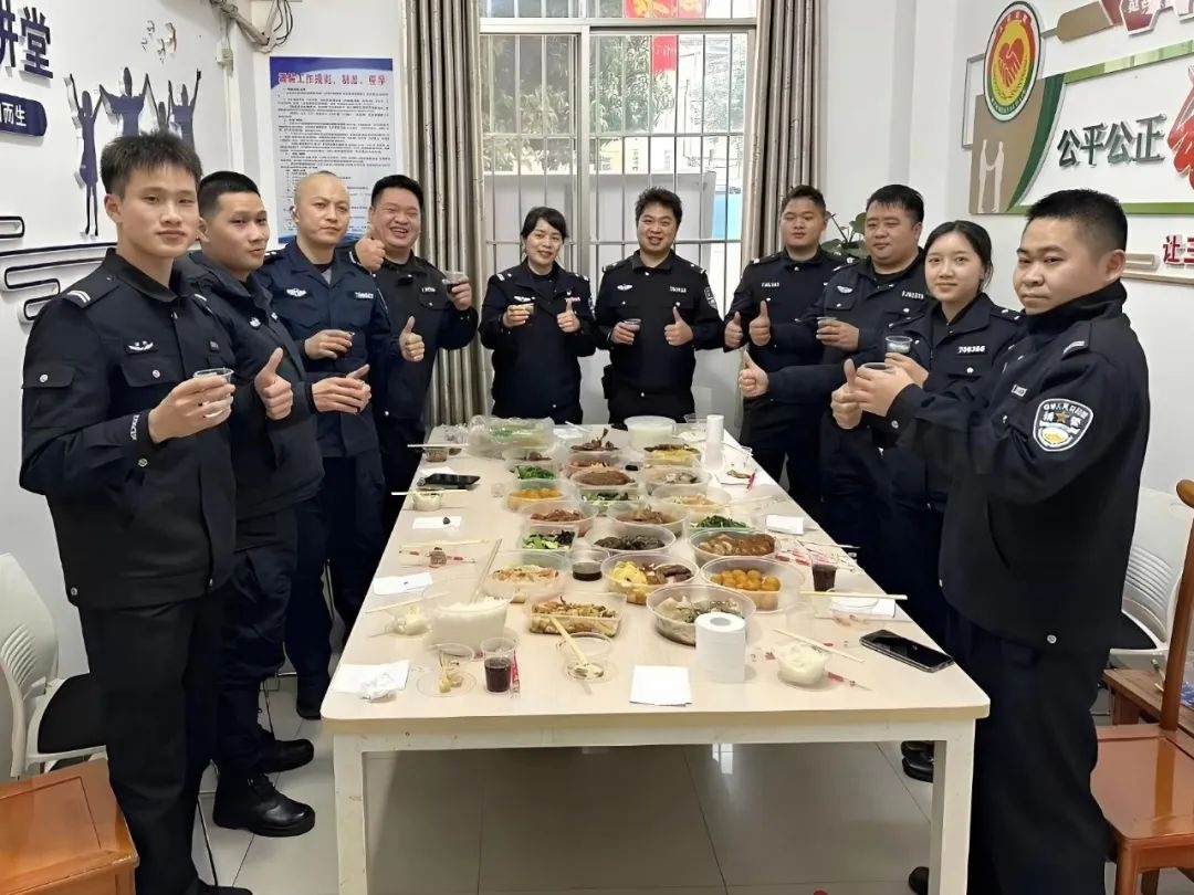 从警首年除夕值班：不能归家有憾，但使命在肩  第4张