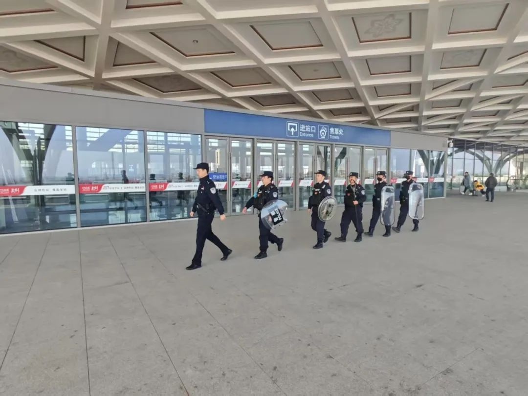 新春佳节，金坛公安民辅警忙年不停歇！他们如何守护群众安全？  第5张