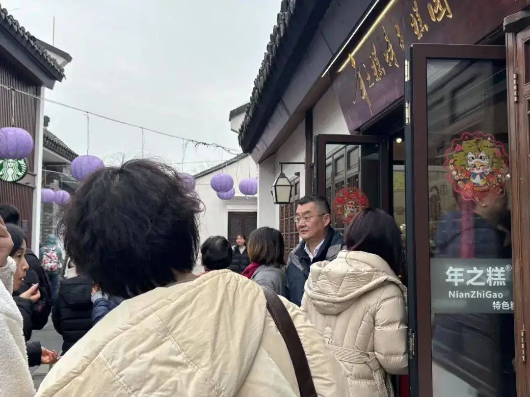 中国过境免签政策升级，上海年味小店迎来半数韩国客？  第3张