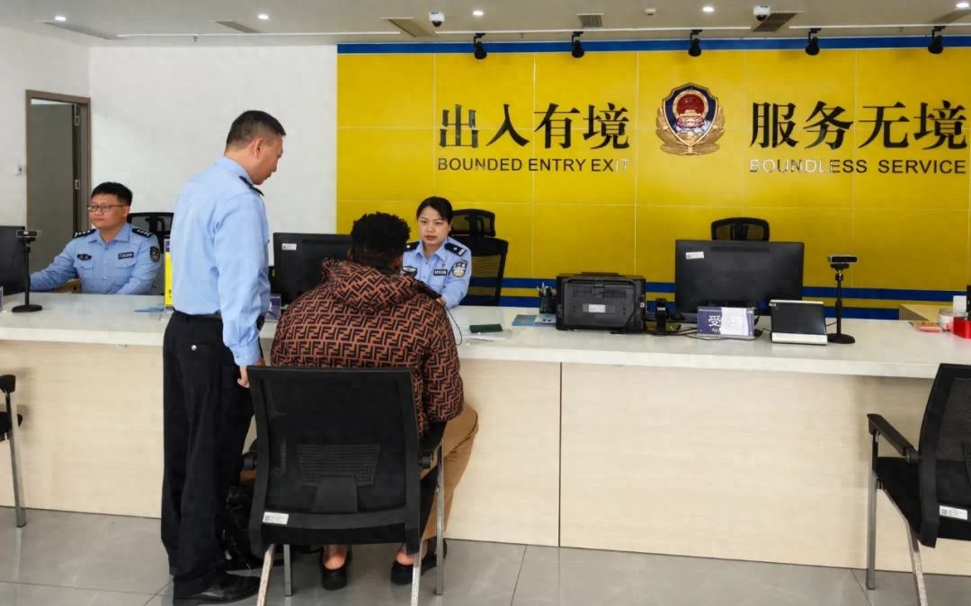 签证明天到期，除夕居然能办？三亚出入境管理超棒!  第1张