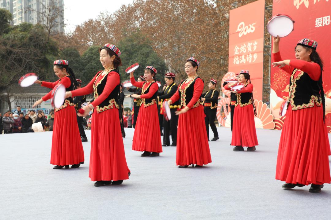 绥阳诗乡广场春节七天乐，为何成为蛇年新春最火爆的文化盛事？  第3张