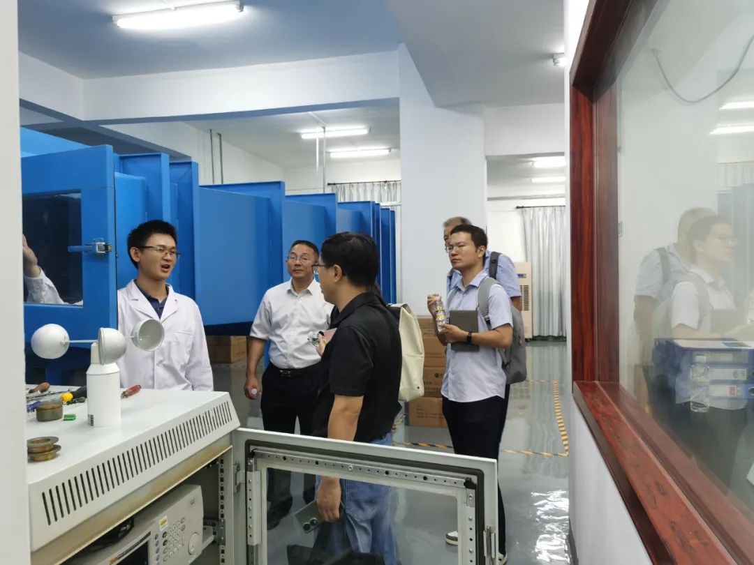 十余载坚守气象探测！黄斌凭何获全国气象工作先进称号？  第2张