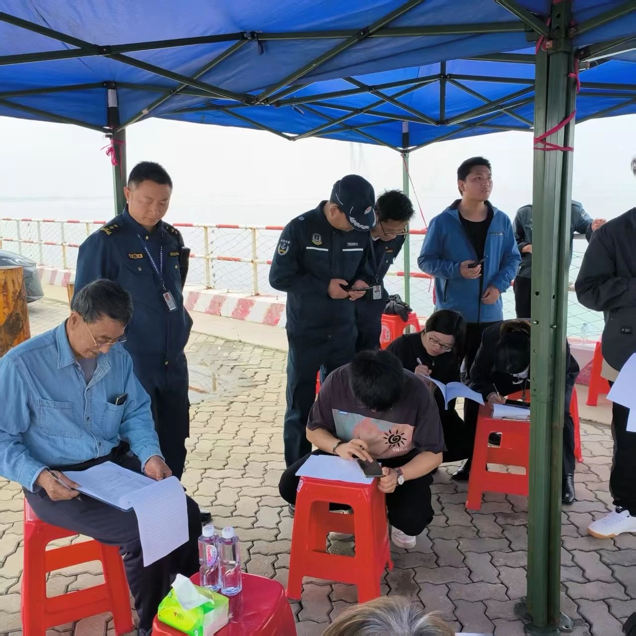 4月10日厦门增殖放流10亿只鱼虾苗！这是怎样的生态补偿实践？  第3张