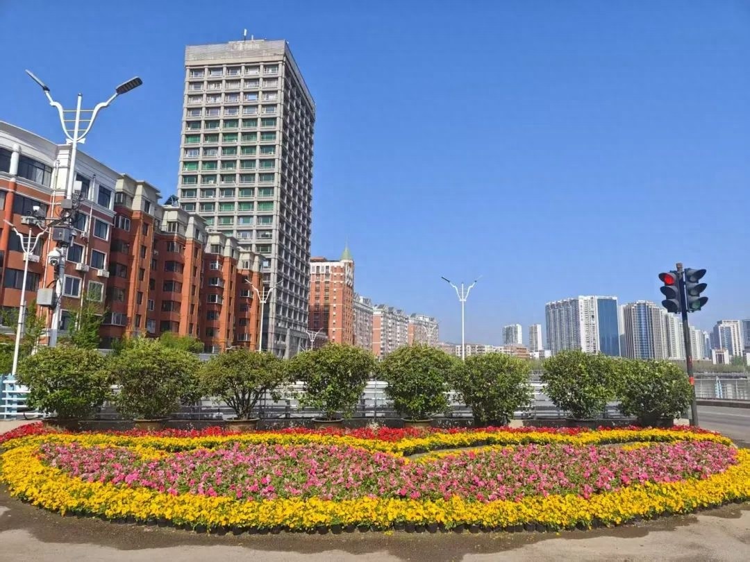 五一临近！36万余盆鲜花将扮靓城市，这些地方你去过吗？  第1张