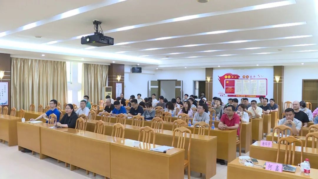 4月27日惠东县融媒体中心活动，专业导师授课都讲了啥？  第3张