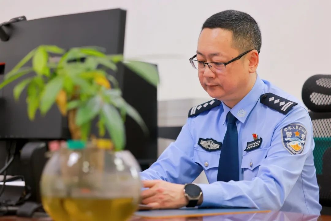 26 个五一坚守刑侦！守护平安背后是怎样的执着与担当？  第2张