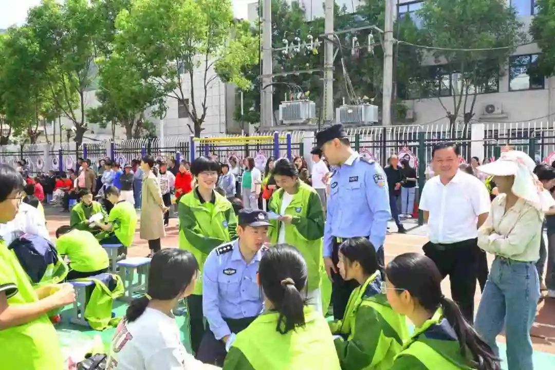 4月30日保康县寺坪镇中心学校的安全知识盛宴？太精彩啦  第3张